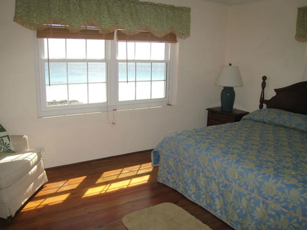 Grape Bay Cottages Mount Pleasant Room photo