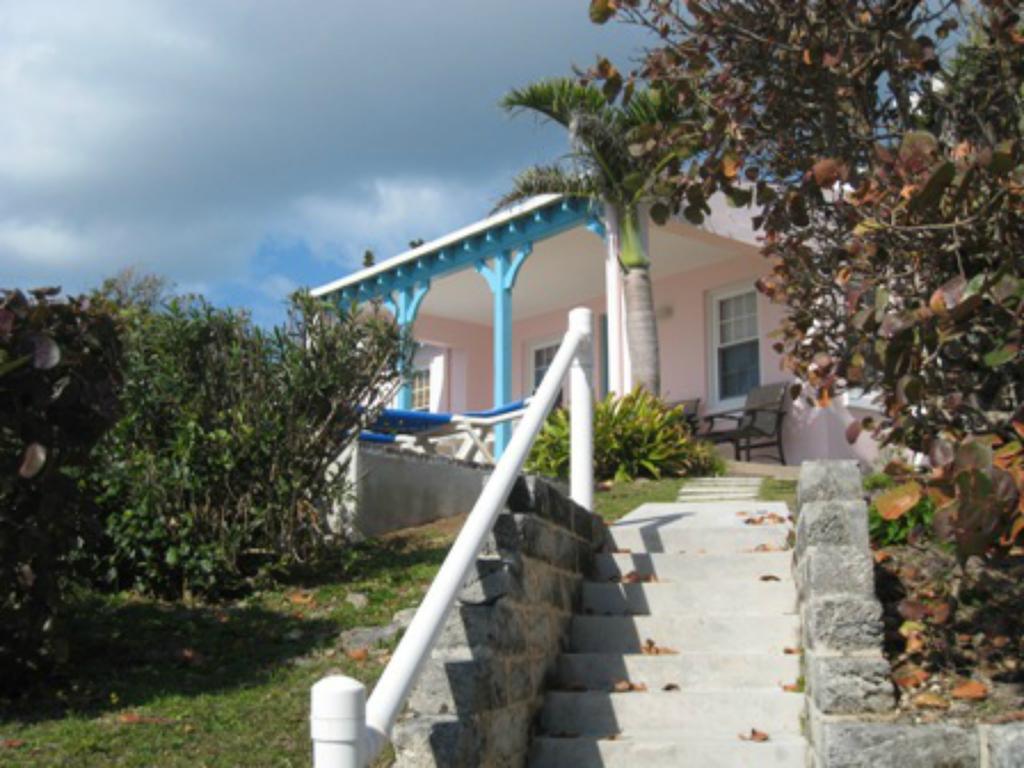 Grape Bay Cottages Mount Pleasant Exterior photo